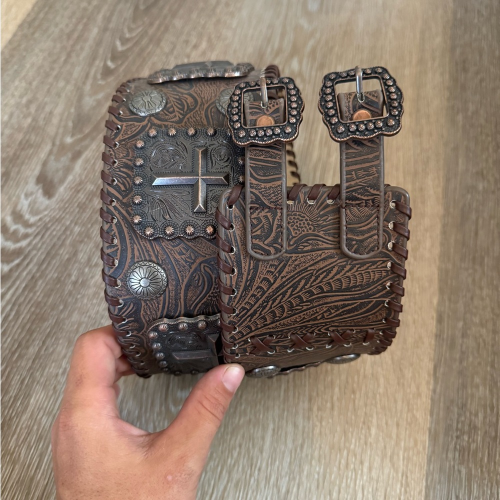 Western Belt w/ Conchos